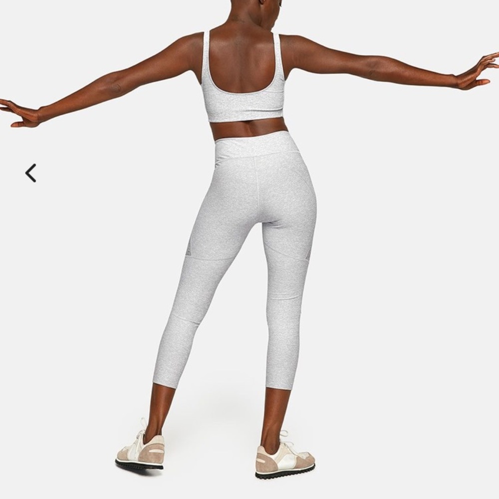 OUTDOOR VOICES 3/4 Two-Tone Leggings - Picture 2 of 6